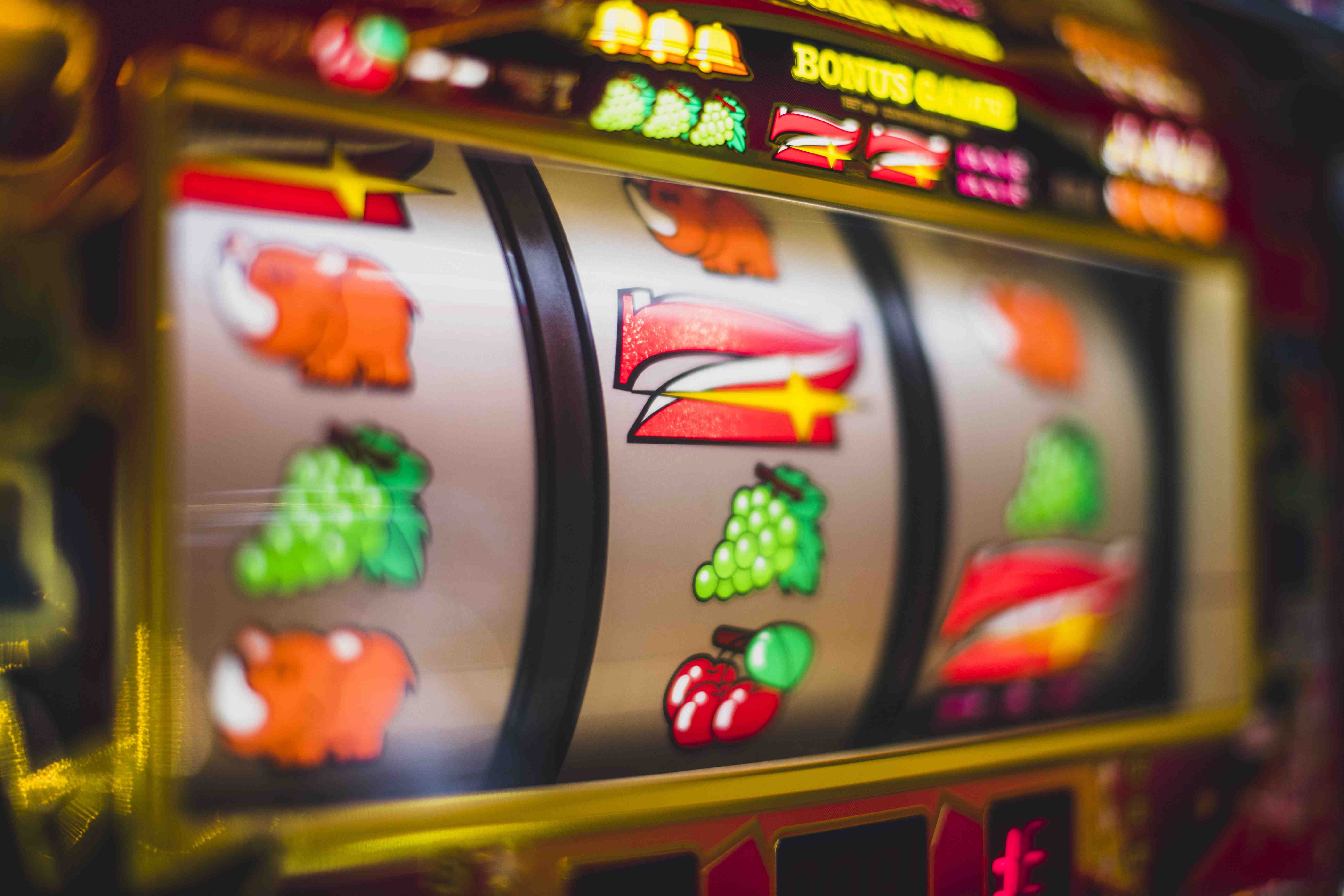818solt Live Casino လက်တွေ့ ကြေးငွေ ဂိမ်းများ